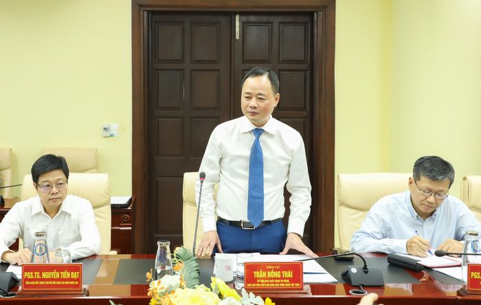 Chủ tịch Viện Hàn lâm Khoa học và Công nghệ Việt Nam Trần Hồng Thái phát biểu tại lễ ký kết. Ảnh: NGỌC PHÚ