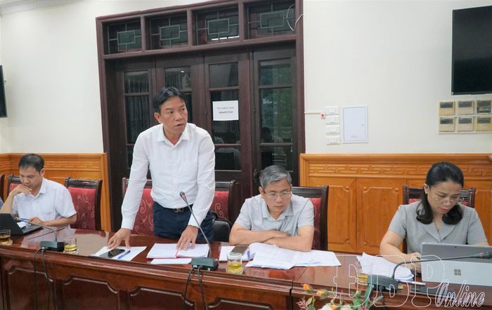 Lãnh đạo Sở văn hóa - Thể thao và Du lịch tham gia ý kiến.