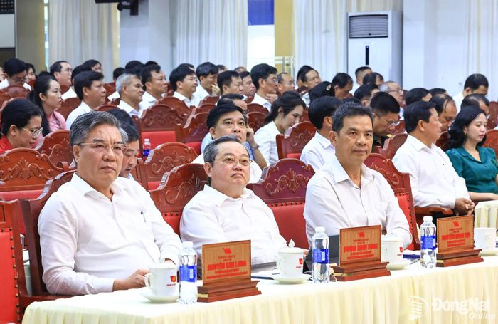 Các đại biểu dự hội nghị. Ảnh: Công Nghĩa
