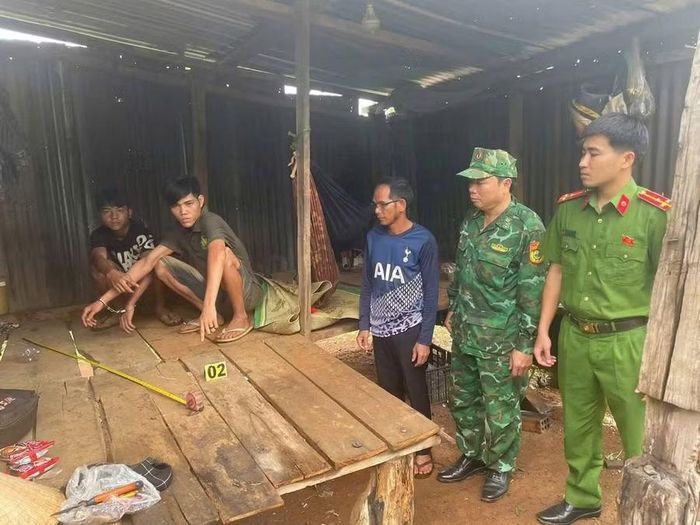 Hiện trường một vụ tổ chức sử dụng ma túy được lực lượng Công an, Biên phòng phát hiện tại địa bàn biên giới.