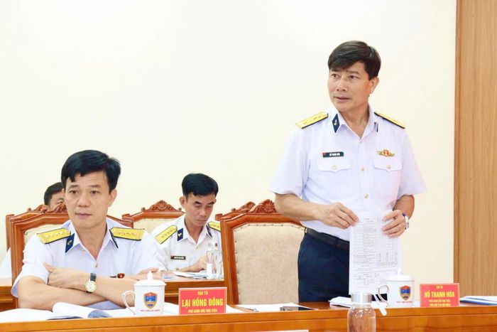 Đại biểu thảo luận tại hội nghị.