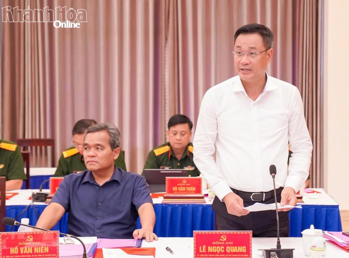 Bí thư Thành ủy Đà Nẵng Lê Ngọc Quang phát biểu tại hội nghị.