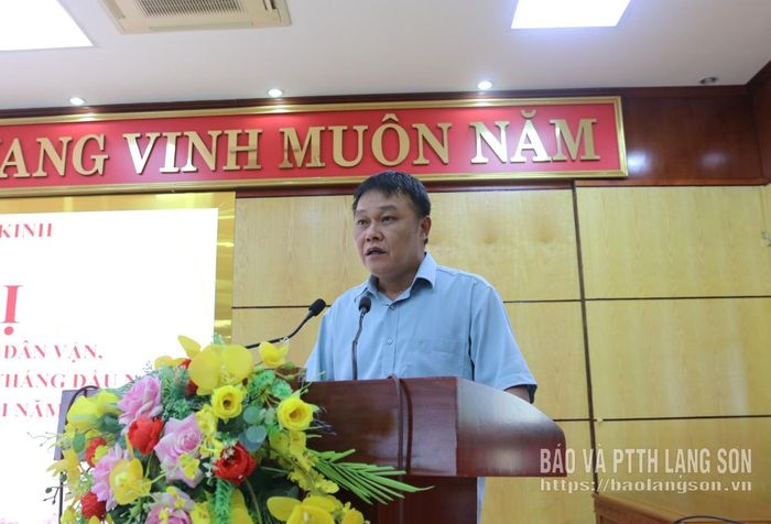 Lãnh đạo Thường trực Đảng ủy phường Đông Kinh phát biểu ý kiến tại hội nghị