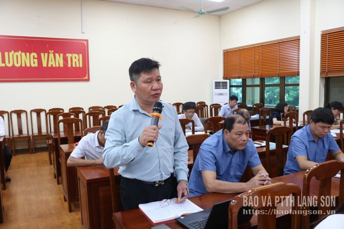 Đại diện khối Trần Quang Khải I phát biểu tại hội nghị