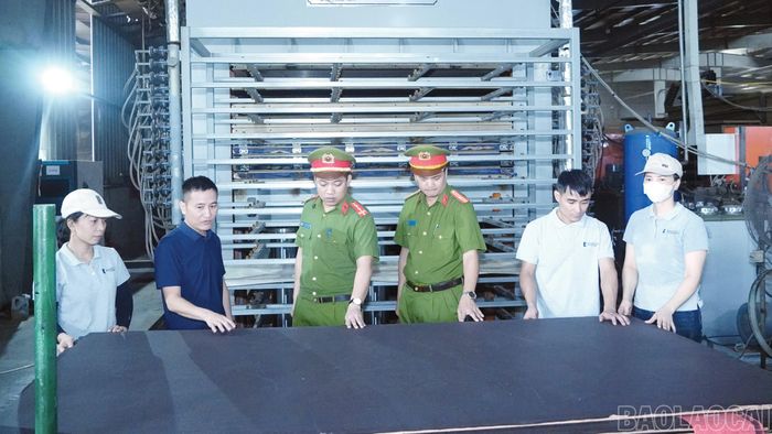 Nâng cao ý thức phòng cháy, chữa cháy từ người đứng đầu doanh nghiệp đến từng công nhân là giải pháp cốt lõi để giữ vững an ninh sản xuất và an toàn xã hội.