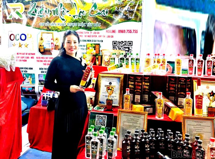 Các sản phẩm rượu của cơ sở rượu Mộc Tây Bắc.