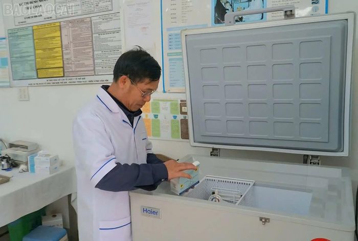 Trang thiết bị, cơ sở vật chất của các trạm y tế vẫn chưa đáp ứng yêu cầu chăm sóc sức khỏe ban đầu.