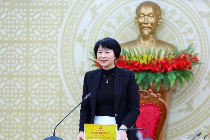 Phó Bí thư Tỉnh ủy, Chủ tịch Ủy ban MTTQ Việt Nam tỉnh Lâm Đồng Phạm Thị Phúc yêu cầu đẩy mạnh ứng dụng chuyển đổi số trong quản lý, điều hành và lấy sự hài lòng của người dân làm thước đo hiệu quả