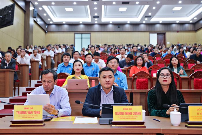 Các đại biểu tham dự hội nghị