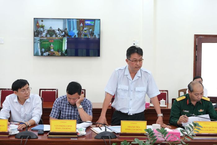 Đại diện Thanh tra tỉnh Lâm Đồng nêu ý kiên tại buổi làm việc