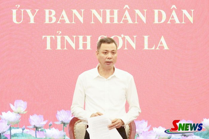 Đồng chí Nguyễn Thành Công phát biểu tại cuộc họp.