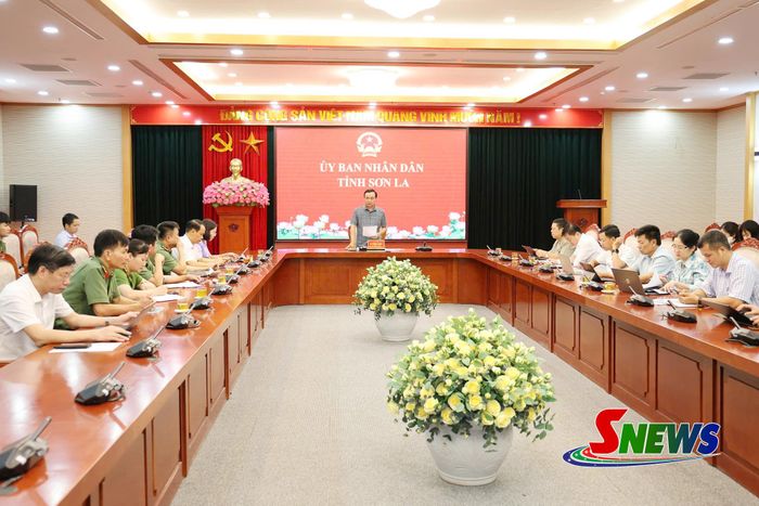 Đồng chí Phó Chủ tịch Thường trực UBND tỉnh làm việc với các các sở, ngành về tình hình tiến độ giải ngân vốn lĩnh vực khoa học công nghệ, đổi mới sáng tạo và chuyển đổi số.