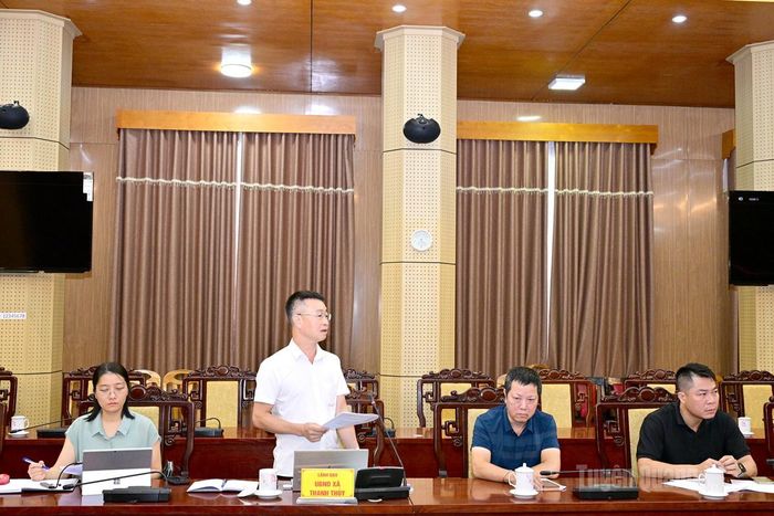 Lãnh đạo xã Thanh Thủy phát biểu.