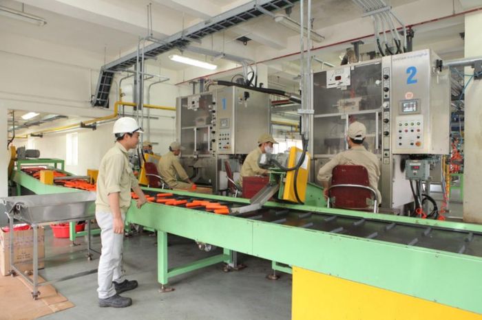 Bộ Công Thương ban hành Thông tư số 36/2026/TT-BCT về sửa đổi 01:2026 QCVN 03:2012/BCT Quy chuẩn kỹ thuật quốc gia về Amôni nitrat dùng để sản xuất thuốc nổ ANFO"; “Sửa đổi 01:2026 QCVN 05:2015/BCT Quy chuẩn kỹ thuật quốc gia về Amôni nitrat dùng để sản xuất thuốc nổ nhũ tương" và “Sửa đổi 01:2026 QCVN 04A:2020/BCT Quy chuẩn kỹ thuật quốc gia về chất lượng tiền chất thuốc nổ sử dụng để sản xuất vật liệu nổ công nghiệp”.