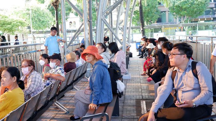 Trong 5 ngày đầu triển khai chương trình hỗ trợ, hệ thống xe buýt TP.HCM đã phục vụ hơn 1,32 triệu lượt hành khách.