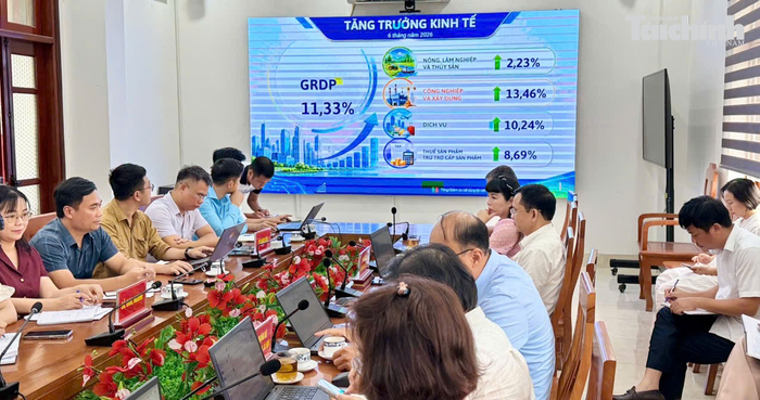 Toàn cảnh họp báo công bố số liệu thống kê kinh tế - xã hội thành phố Hải Phòng 6 tháng đầu năm 2026. Ảnh: Quỳnh Nga