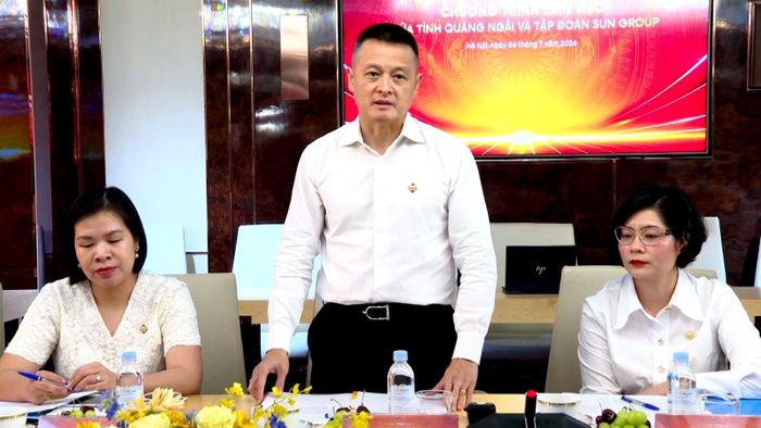 Chủ tịch HĐQT Sun Group Đặng Minh Trường thông tin về tiến độ các dự án đang triển khai trên địa bàn tỉnh Quảng Ngãi