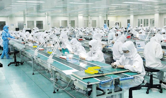 Hoạt động sản xuất thiết bị điện tử tại Công ty Hosiden Vi Na trên địa bàn tỉnh Bắc Ninh Ảnh: Việt Hưng