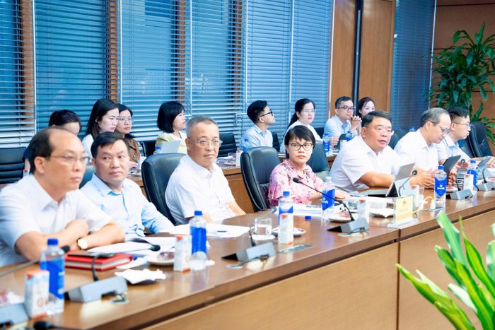 Các đại biểu tham dự Phiên họp