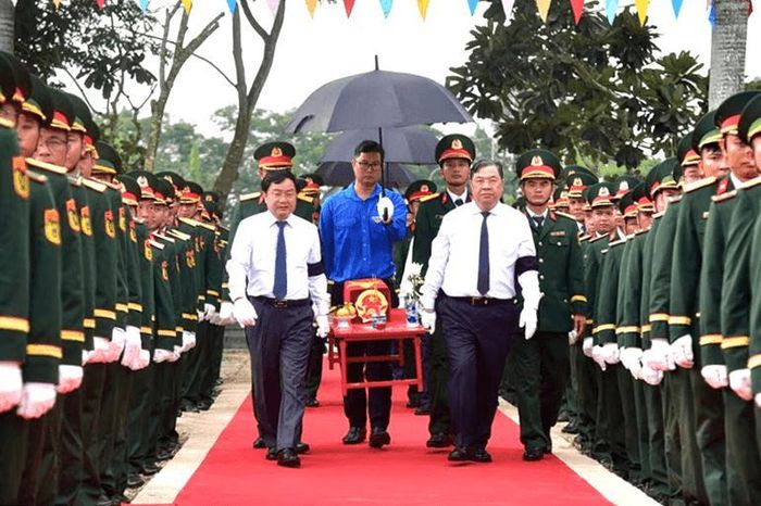 Phó Thủ tướng Thường trực Chính phủ Phạm Gia Túc và Bí thư Tỉnh ủy Tây Ninh Nguyễn Văn Quyết tại buổi lễ