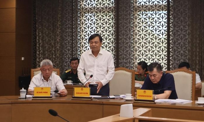  Thứ trưởng Bộ Nông nghiệp và Môi trường Nguyễn Hoàng Hiệp báo cáo tại hội nghị. Ảnh: Thu Hòa