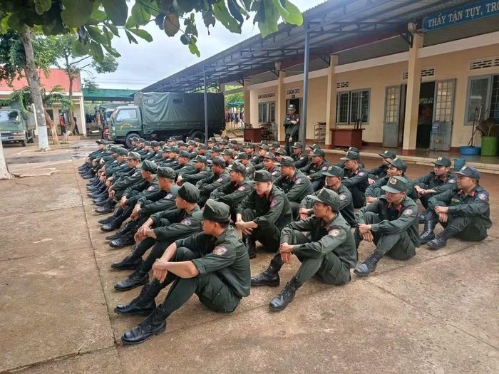 CBCS tập trung quán triệt nhiệm vụ, chuẩn bị trước khi bước vào buổi huấn luyện tại địa bàn.