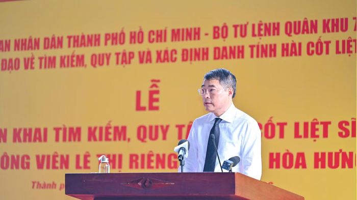  Phát biểu chỉ đạo tại buổi lễ, Thủ tướng Chính phủ Lê Minh Hưng khẳng định đây là sứ mệnh thiêng liêng, là trách nhiệm và tình cảm của thế hệ hôm nay. "Bằng mọi giá, chúng ta phải nỗ lực, quyết tâm cao nhất để tìm kiếm, đưa các Anh hùng liệt sĩ về với gia đình, quê hương”, Thủ tướng Lê Minh Hưng nhấn mạnh tại buổi lễ. 