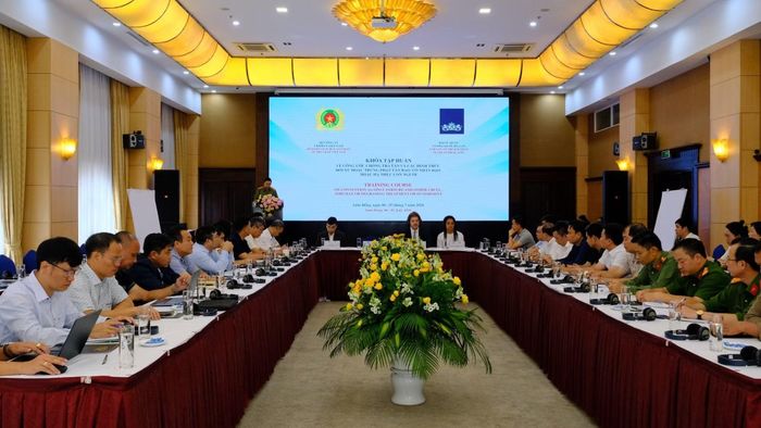 Các đại biểu tham dự tập huấn.