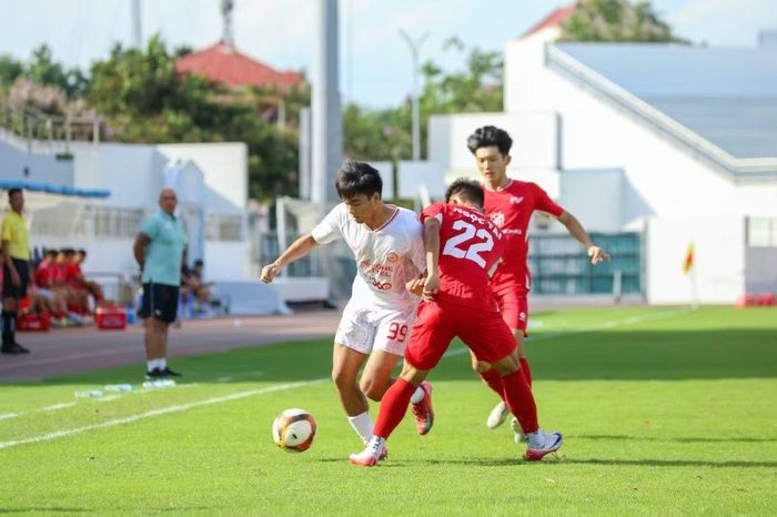 U21 PVF (áo đỏ) giành chức vô địch Quốc gia sau khi vượt qua U21 Thể Công-Viettel.