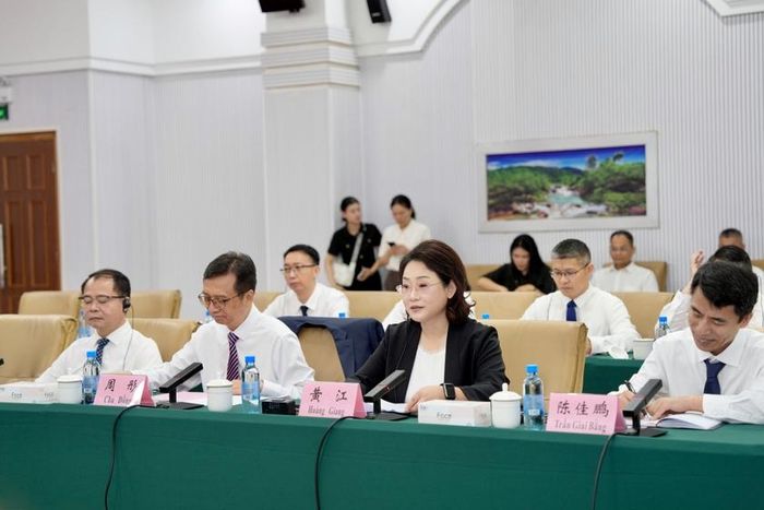 Bí thư Thành ủy Phòng Thành Cảng Hoàng Giang khẳng định sẽ tiếp tục phối hợp chặt chẽ với tỉnh Quảng Ninh để triển khai hiệu quả các hợp tác. Ảnh: BQN