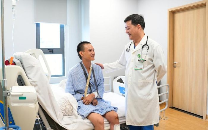 Bệnh nhân phục hồi tốt và được ra viện sau hơn 1 tuần điều trị.