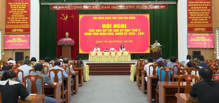 Tổ đại biểu số 9 HĐND tỉnh tiếp xúc cử tri tại xã Quảng Uyên.