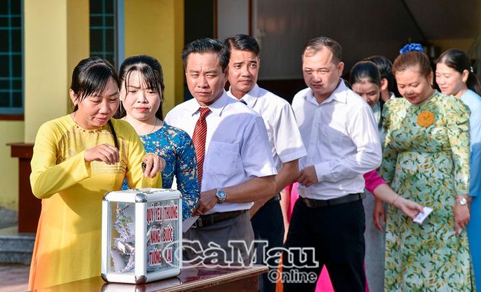 Việc gây quỹ “Chung tay sẻ chia” sẽ được xã Vĩnh Thanh nhân rộng đến nhiều chi bộ trực thuộc.