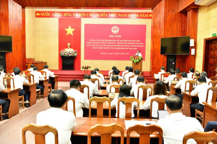 Toàn cảnh Hội nghị.