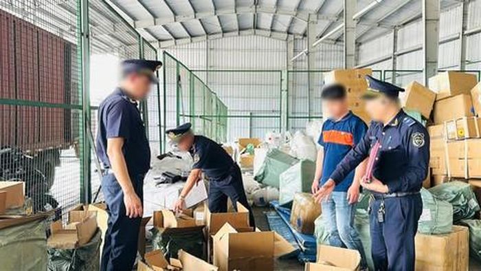 Lực lượng chức năng kiểm đếm tang vật