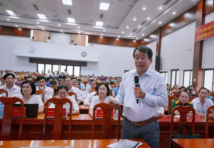 Các cử tri đã đóng góp nhiều ý kiến tâm huyết