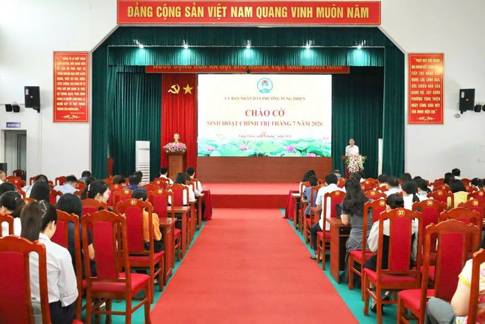 Buổi sinh hoạt chính trị góp phần quán triệt nhiệm vụ trọng tâm, tạo khí thế thi đua thực hiện các mục tiêu phát triển kinh tế - xã hội 6 tháng cuối năm 2026. Ảnh: TH