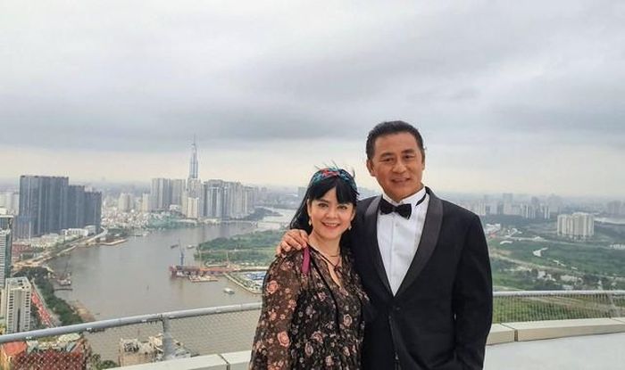 NSND Tạ Minh Tâm và nghệ sĩ Bạch Vân có 40 năm hôn nhân bên nhau và họ cùng trải qua những khó khăn trong cuộc sống.