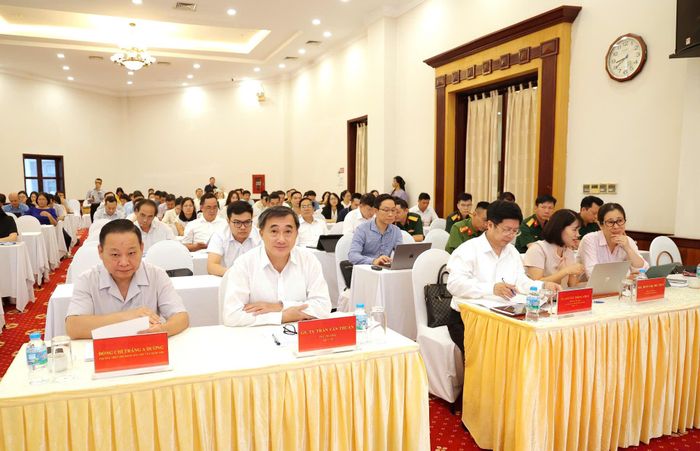 Các đại biểu dự hội thảo.