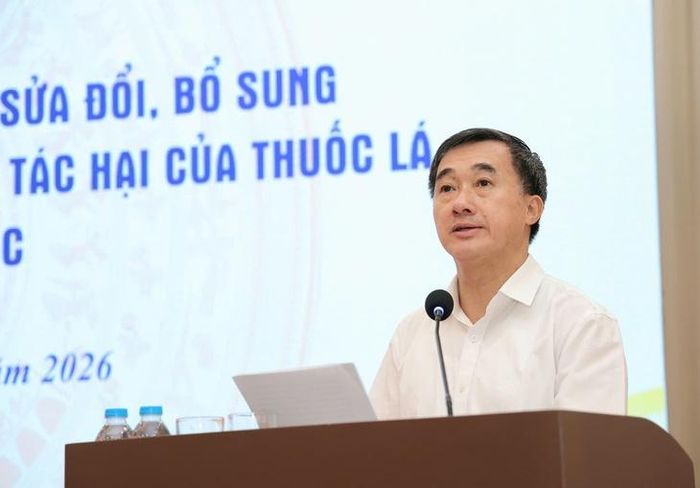 GS.TS Trần Văn Thuấn, Thứ trưởng Bộ Y tế, Chủ tịch Hội đồng Y khoa Quốc gia phát biểu.