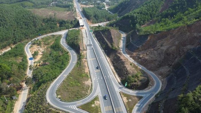 Tạm dừng khai thác cao tốc Cam Lộ - La Sơn vào ban đêm từ ngày 10/7.