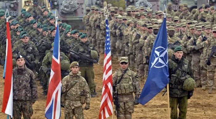 Ukraine tiếp tục là một trong những chủ đề trọng tâm của hội nghị. Các nước châu Âu và Canada dự kiến công bố gói viện trợ quân sự trị giá khoảng 70 tỷ euro, tương đương 80 tỷ USD trong năm nay và duy trì mức hỗ trợ tương tự trong năm sau.