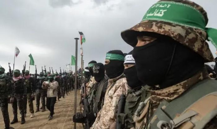 Trong giai đoạn đầu, Hamas đồng ý trao trả toàn bộ con tin Israel để đổi lấy các tù nhân Palestine.