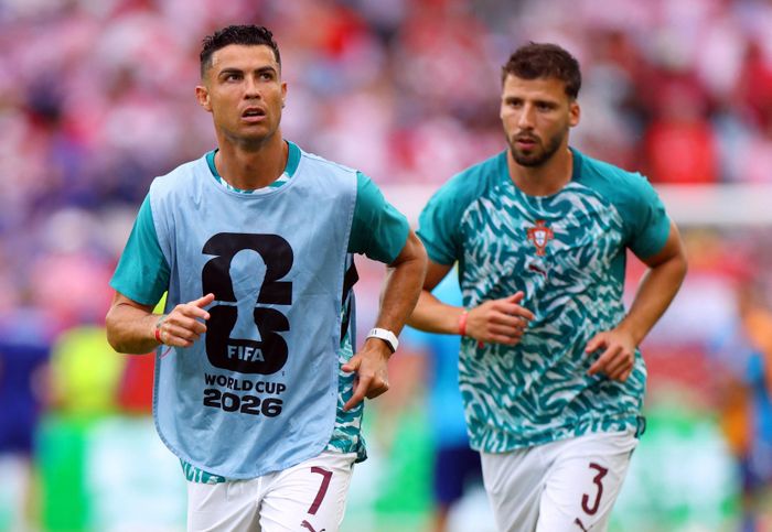 Cristiano Ronaldo và các đồng đội hứa hẹn sẽ gặp nhiều khó khăn ở trận đấu với Tây Ban Nha.