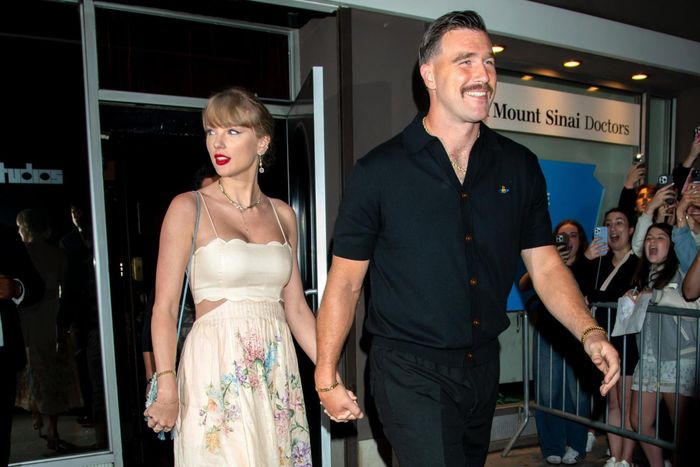  Taylor và Travis tổ chức đám cưới sau khoảng 3 năm hẹn hò. Ảnh: SplashNews.