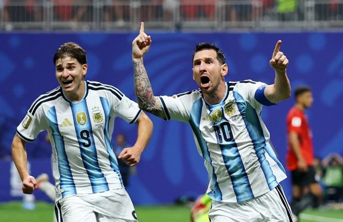  Messi nắm giữ kỷ lục ghi bàn và kiến tạo nhiều nhất lịch sử World Cup (21 bàn - 9 kiến tạo). 