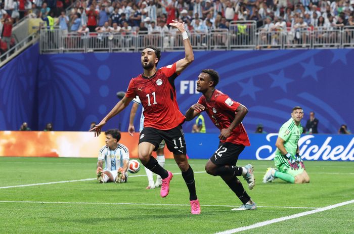  VAR không cứu nổi Argentina. 
