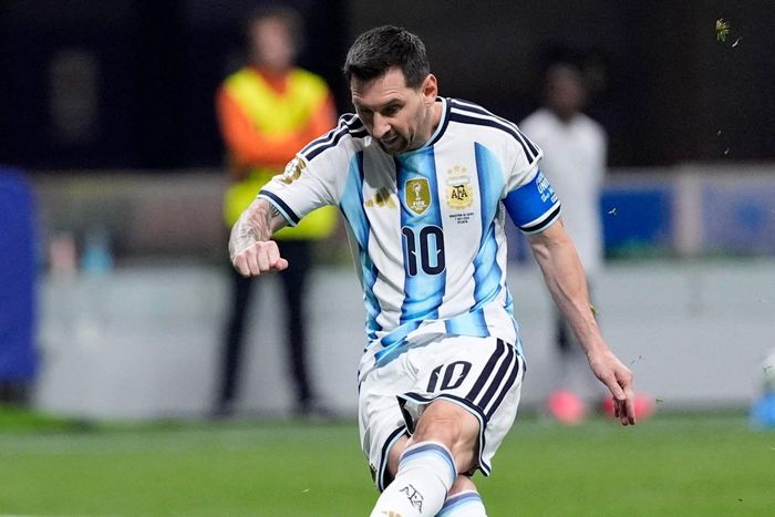 Messi liên tiếp sút hỏng phạt đền tại World Cup 2026. Ảnh: Reuters.