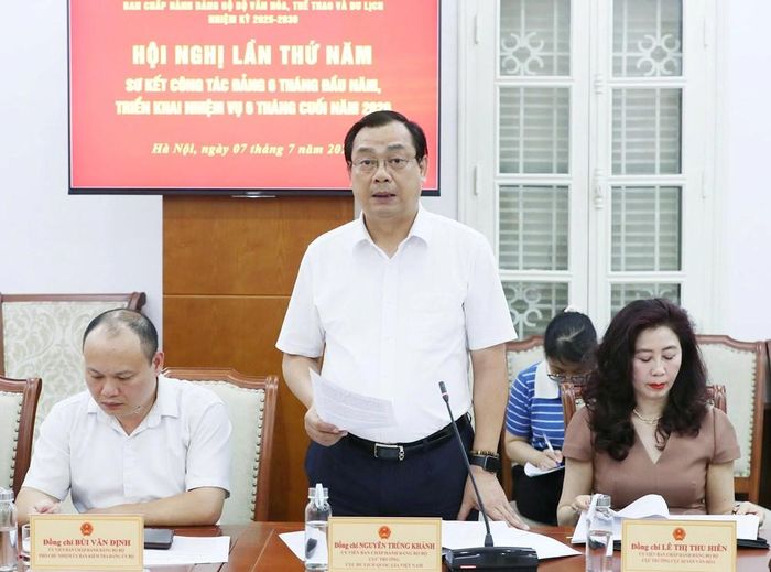 Cục trưởng Cục Du lịch quốc gia Việt Nam Nguyễn Trùng Khánh phát biểu tại hội nghị