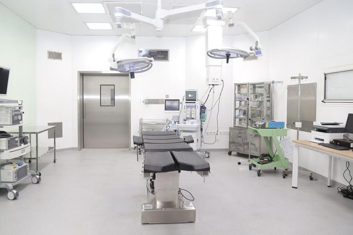 Khu vực phòng mổ đã sẵn sàng đón bệnh nhân. Ảnh: Minh Quyết - TTXVN